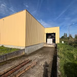 Rare commercial property with showroom, warehouse & office