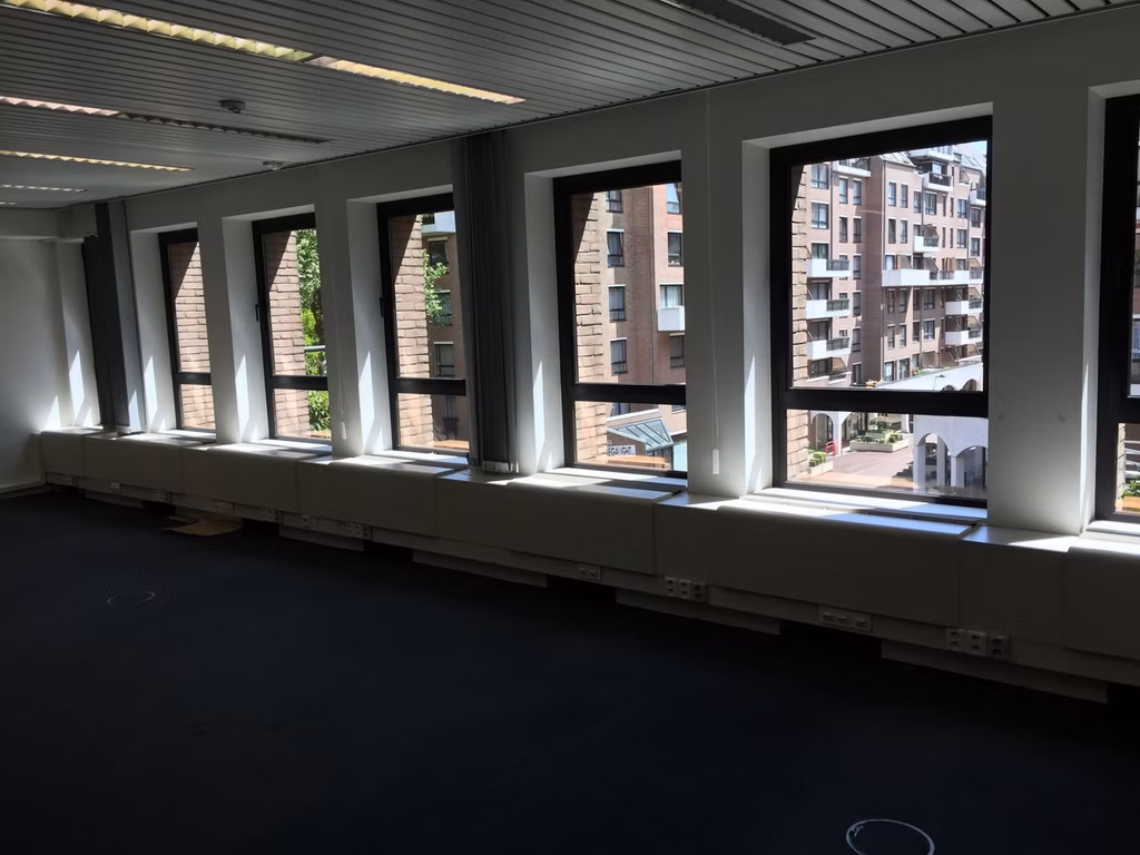 A LOUER - BUREAUX - BRUXELLES