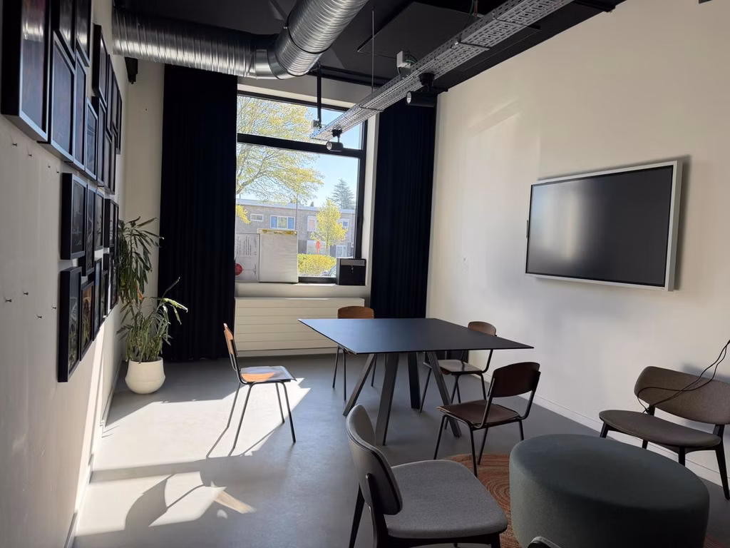 KRUISBAAN 54 - TOTALITEIT