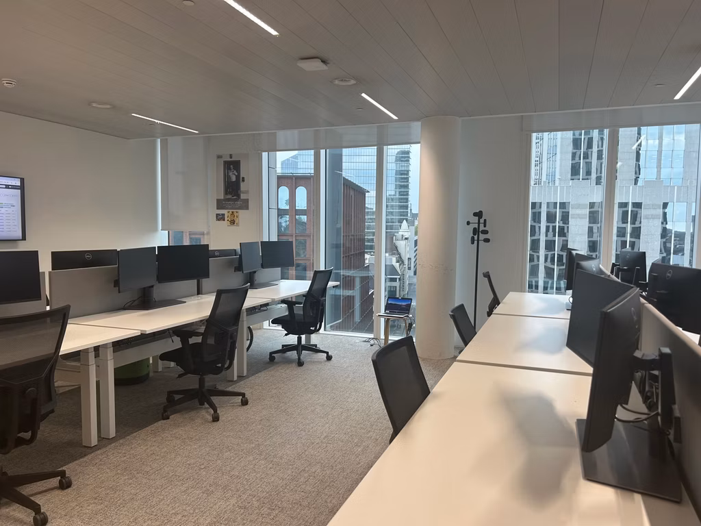 TO LET - OFFICES - BRUSSELS