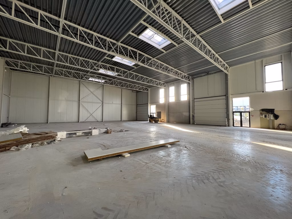 A LOUER - P.A.E Ecolys/Namur-Nord-Rhisnes - entrepôt