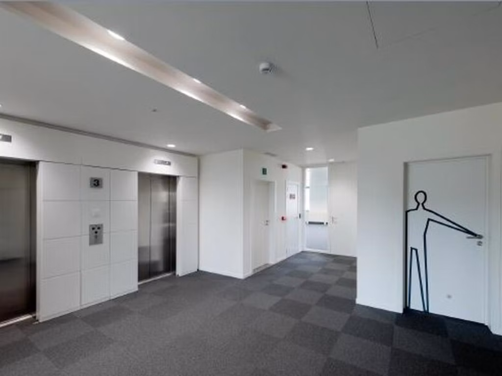 A LOUER - BUREAUX - ZAVEMTEM