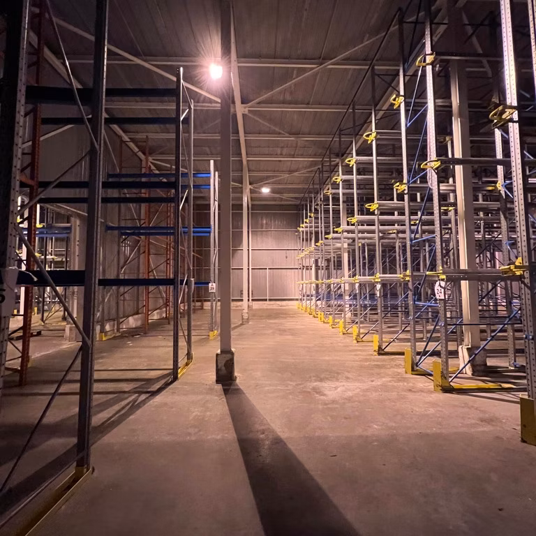 A LOUER - Jupille (Liège) - Halls de stockage