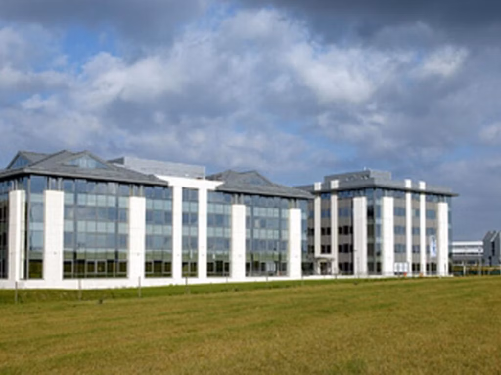 A LOUER - MONT-ST-GUIBERT - BUREAUX