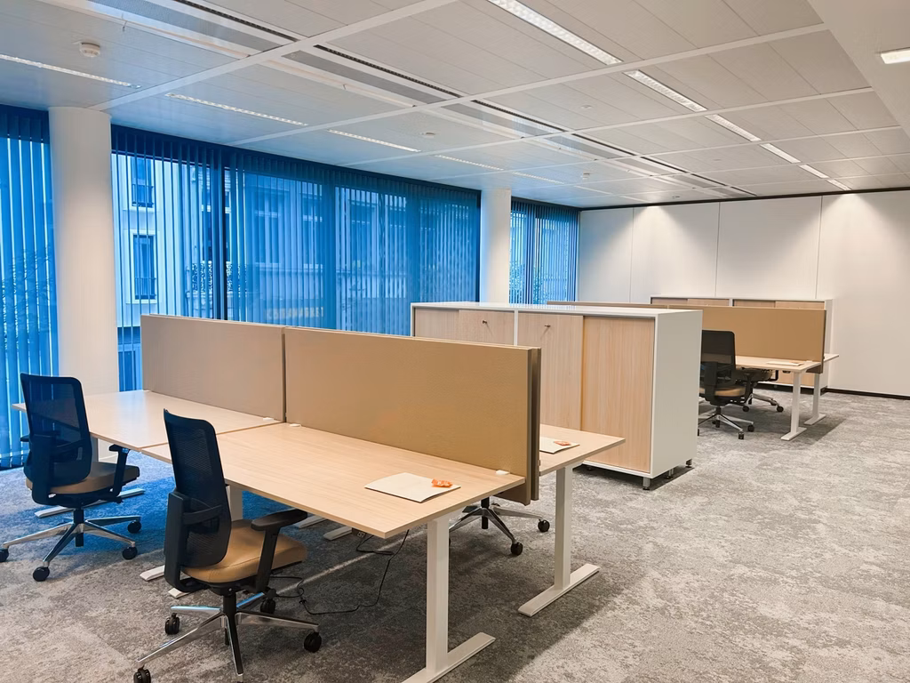 TO LET - OFFICES - BRUSSELS