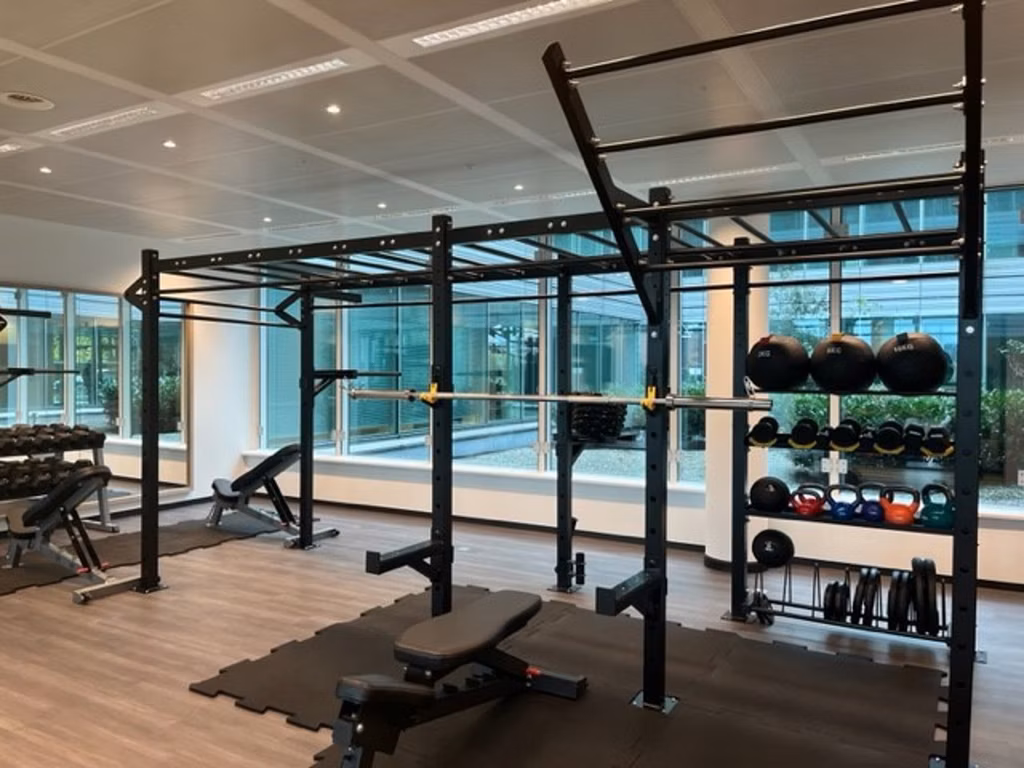 Bureaux entièrement rénovés + Prix compétitifs !!! Appelez-nous