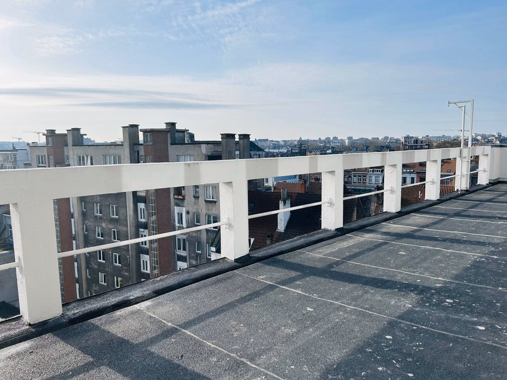 TO LET - OFFICES - BRUSSELS