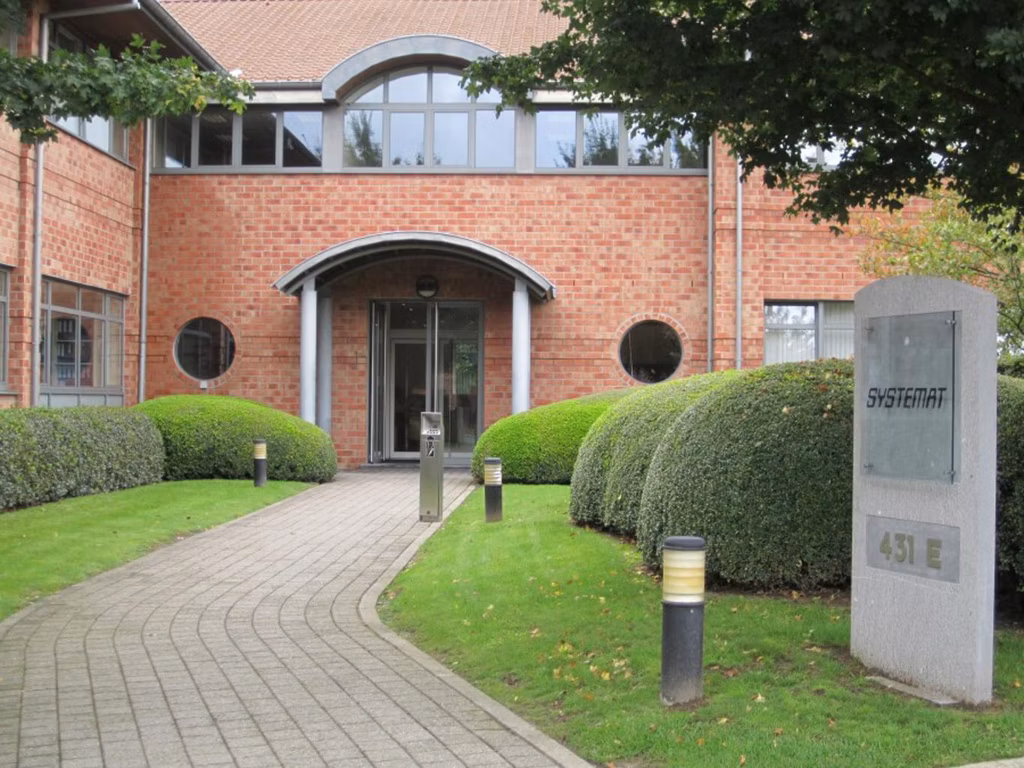 LASNE BUSINESS PARK  B