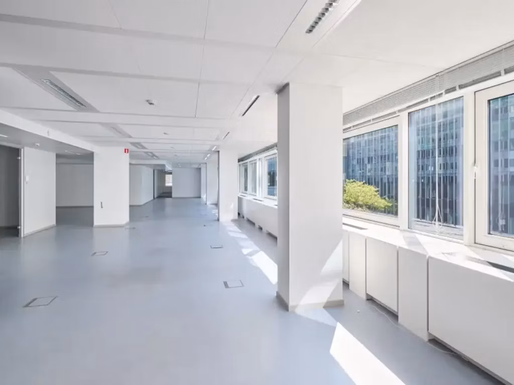 ROYAL CENTER  - 3RD FLOOR