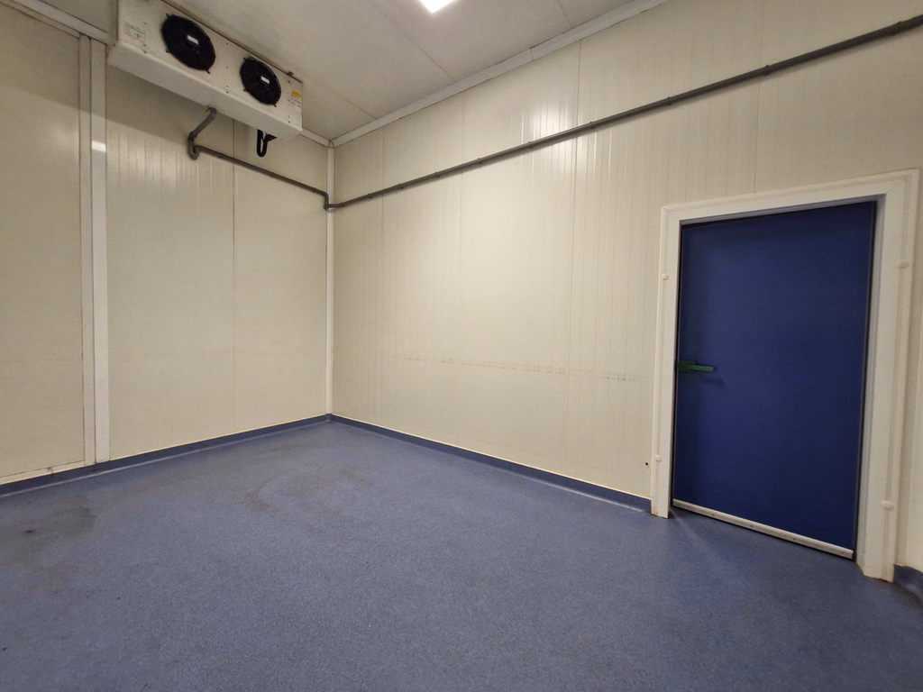 À vendre : Bâtiment industriel 825m² - Bruxelles & Zaventem