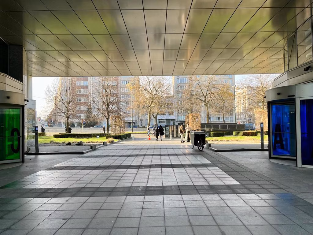 TE HUUR - KANTOREN - BRUSSEL 