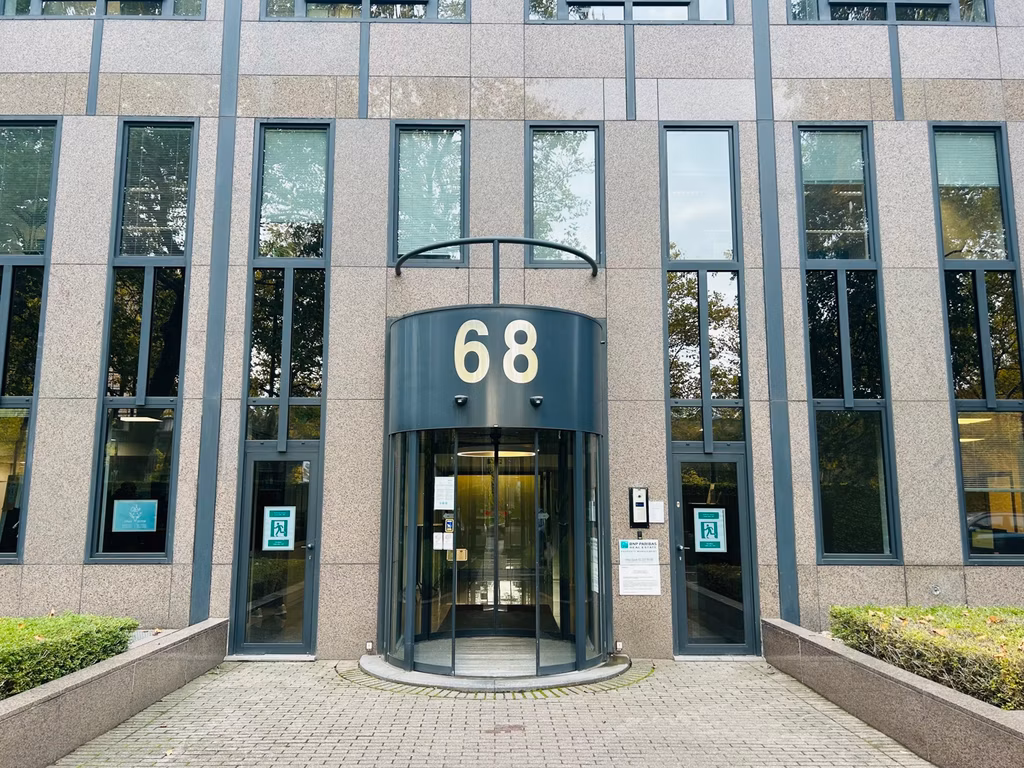 Bureaux aménagés à louer