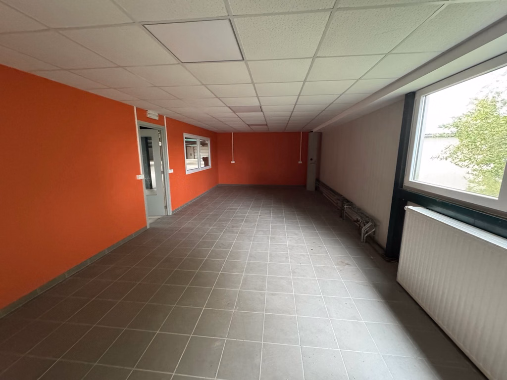 TE KOOP - Aarlen (Weyler) - Semi-industrieel gebouw