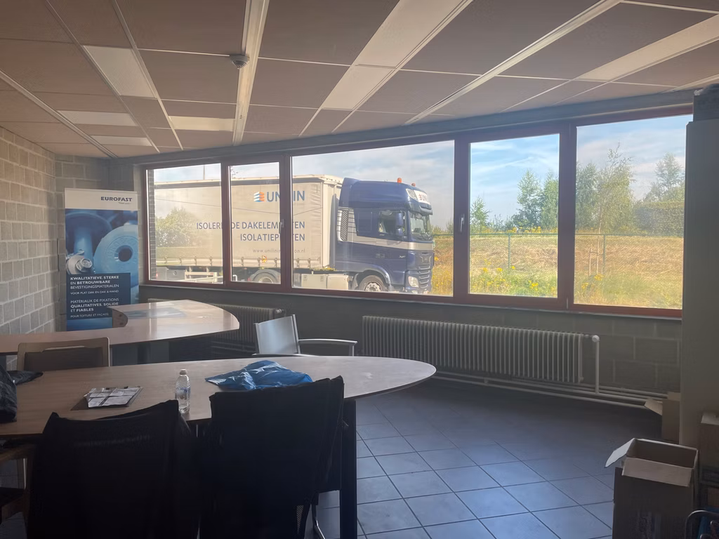 FOR RENT WAREHOUSE WITH OFFICES IN MECHELEN