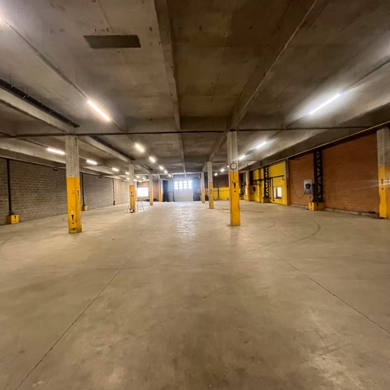 STRAATSBURGDOK-NOORDKAAI 27-28 - MAGAZIJN