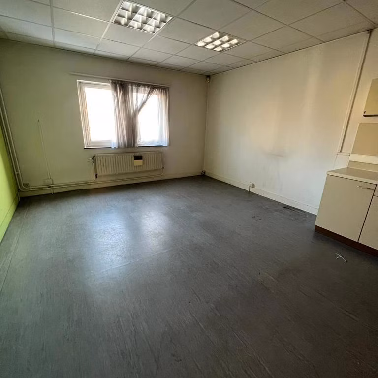 CHAUSSEE DE NINOVE 1048 - 1050