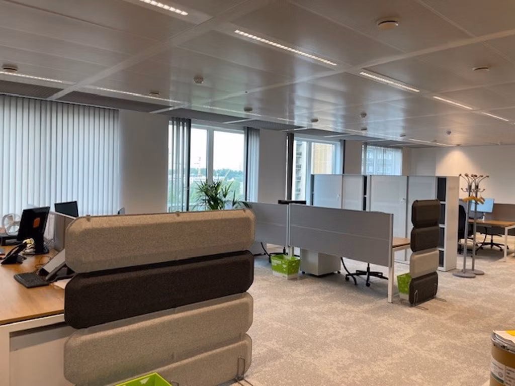 A LOUER - BUREAUX - BRUXELLES / ZAVENTEM