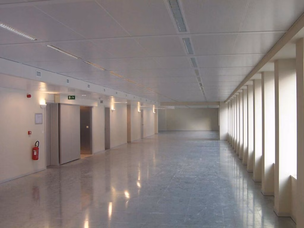 TO LET - OFFICES -AUDERGHEM