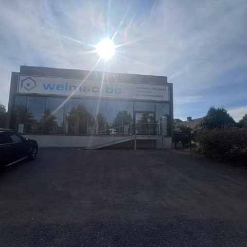 Immeuble polyvalent à vendre <br> Zemst