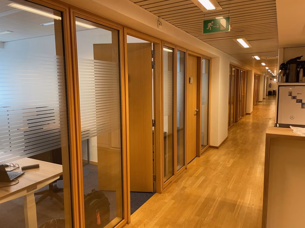 A LOUER - BUREAUX - BRUXELLES