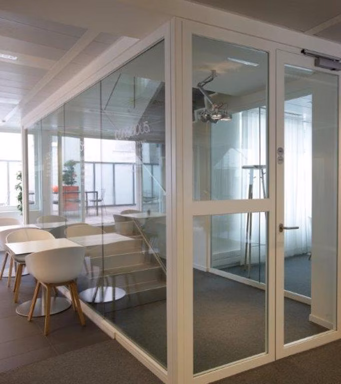 PRINCES 8-10 - B - 352/4029