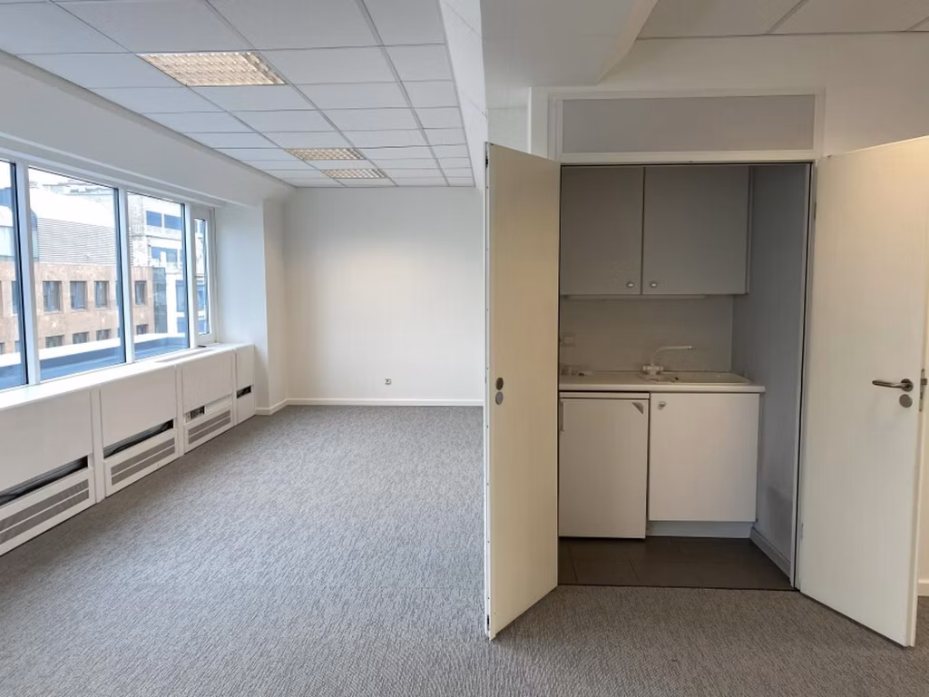 A LOUER - BUREAUX - BRUXELLES