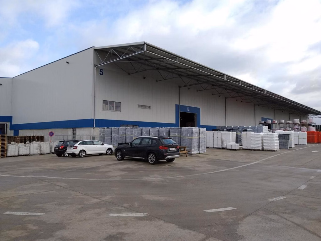 TE HUUR INDUSTRIEEL GEBOUW GROBBENDONK
