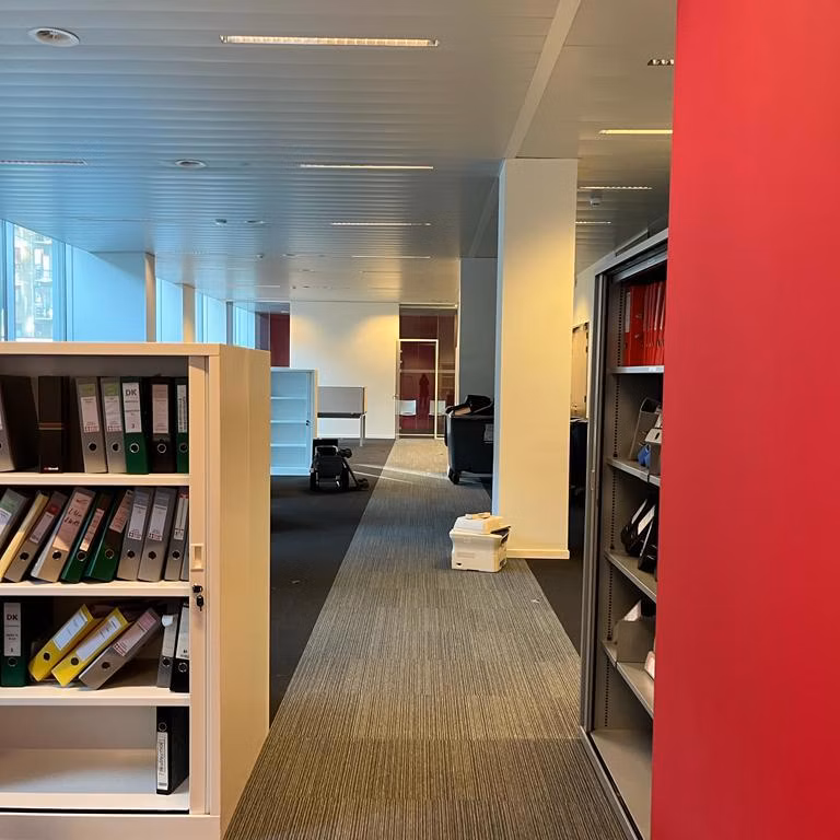 LOUISE 143 E-LITE - B - 352/1300