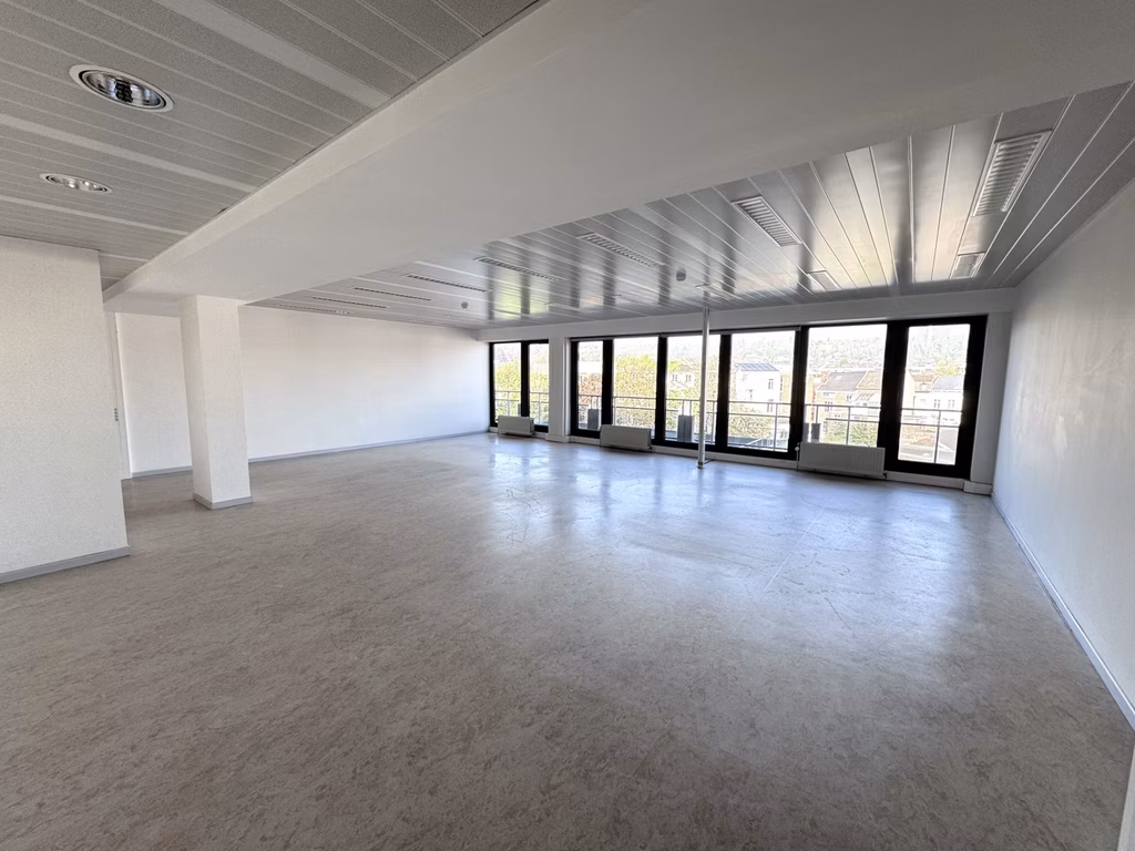 TE HUUR - KANTOREN & WINKELS - LUIK