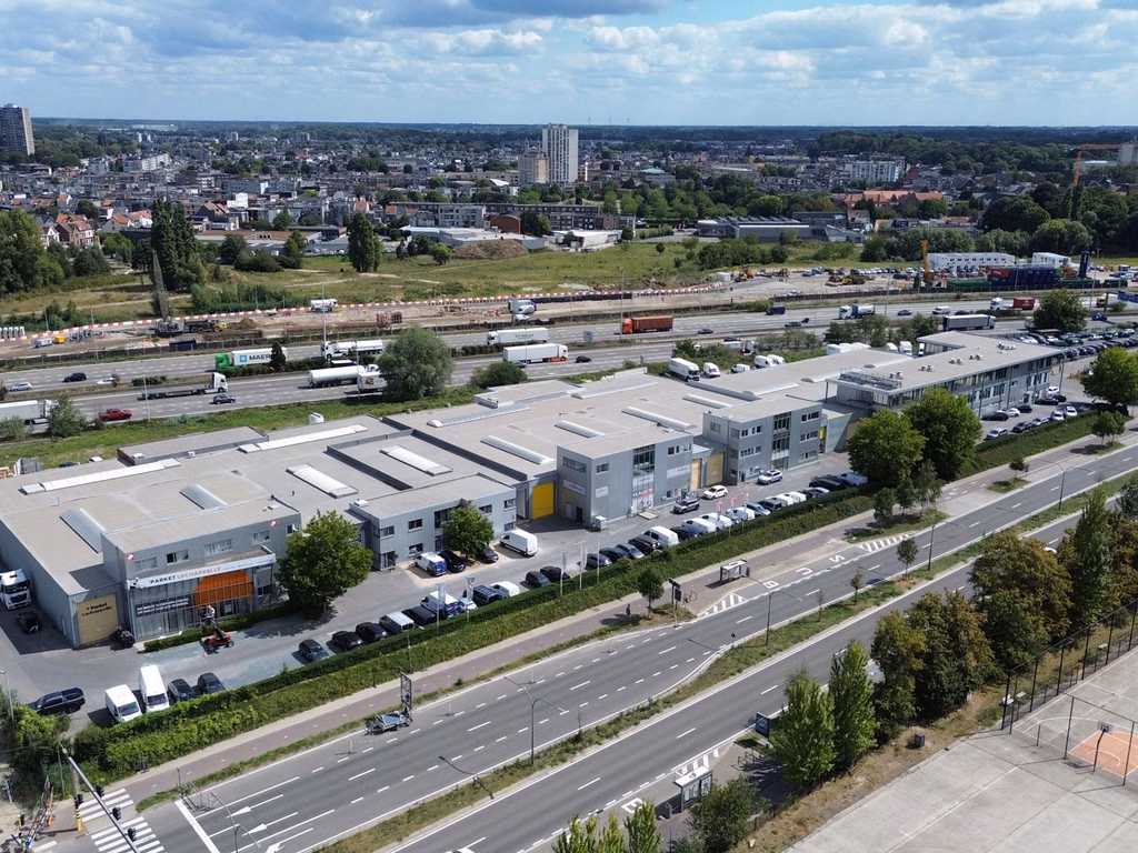 À LOUER ENTREPÔT ANVERS