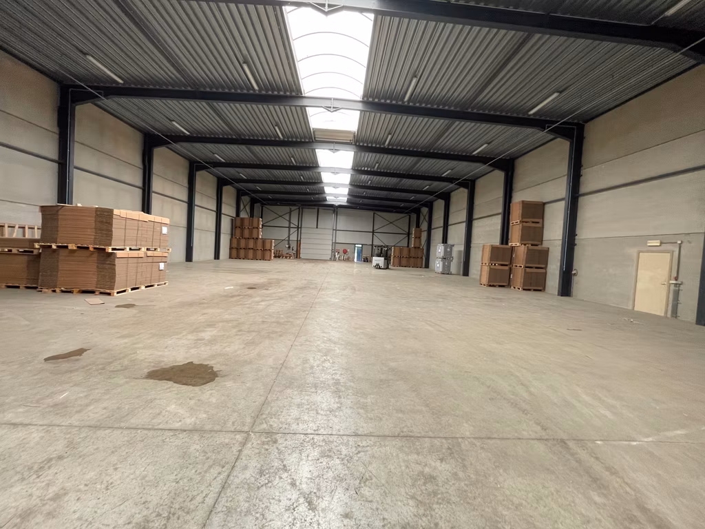 INDUSTRIEPARK 17 UNIT 1000 m²
