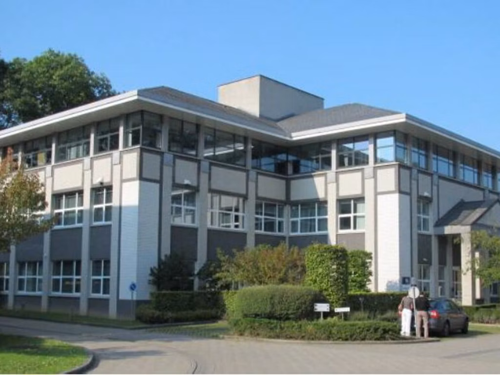 A LOUER - BUREAUX - HOEILAART