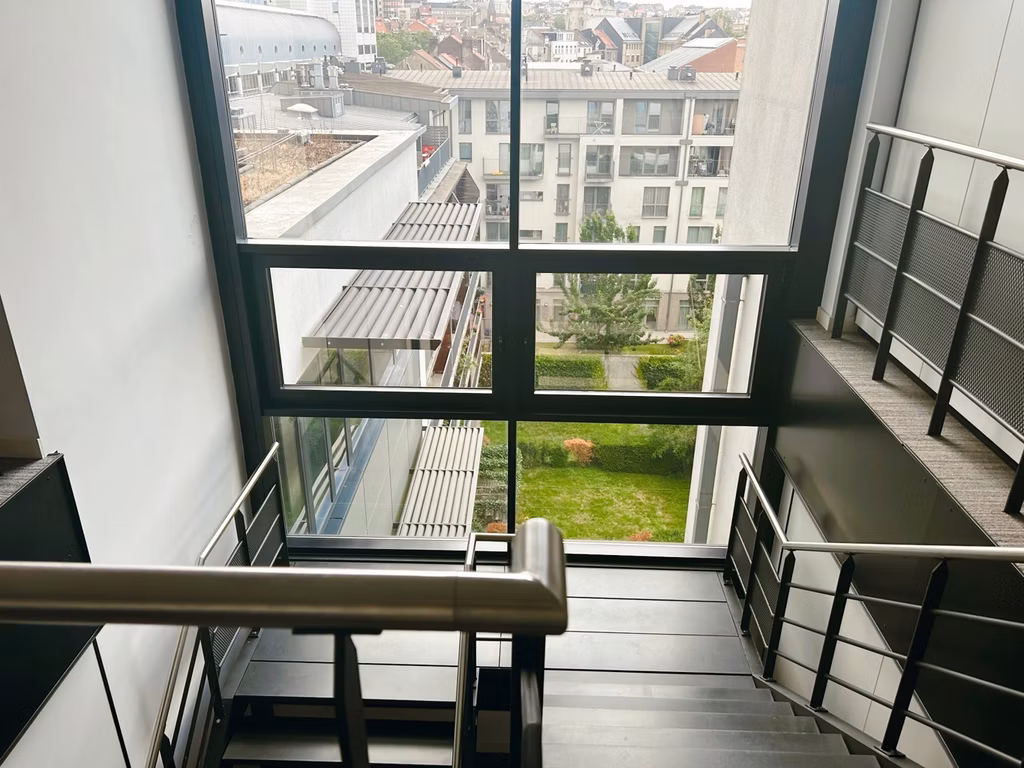 TO LET - OFFICES - BRUSSELS