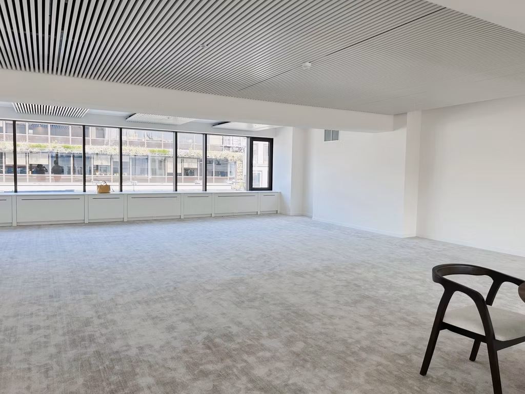 TO LET OFFICES - ETTERBEEK (BRUSSELS)