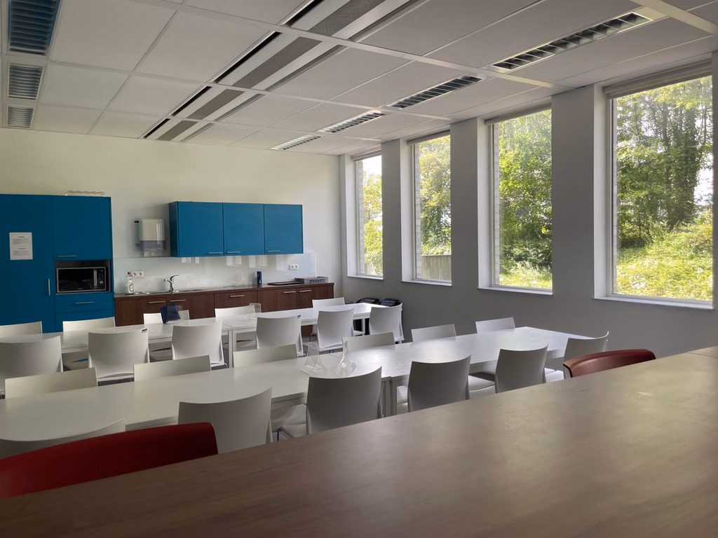 A LOUER/A VENDRE - BUREAUX GRAND BIGARD
