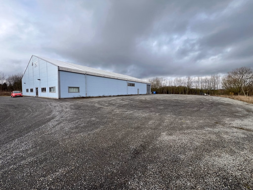 A LOUER - P.A.E Thuin-Lobbes - entrepôt