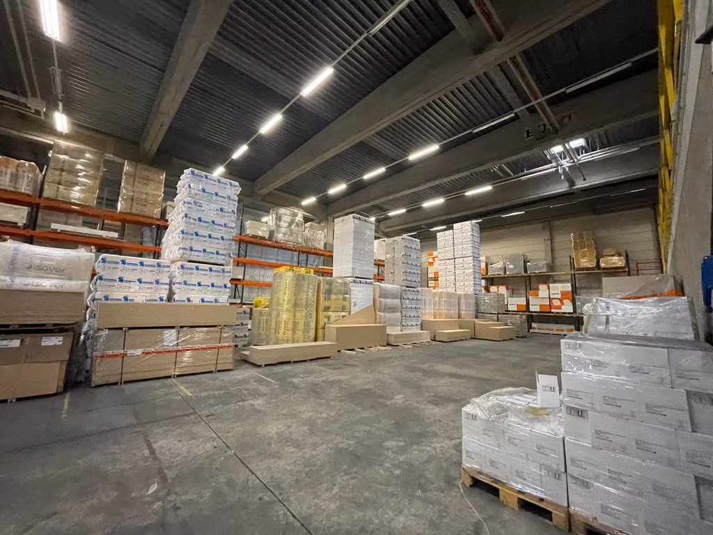 FOR RENT WAREHOUSE WITH OFFICES IN MECHELEN