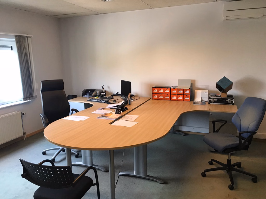 TRAVAIL 9 A
