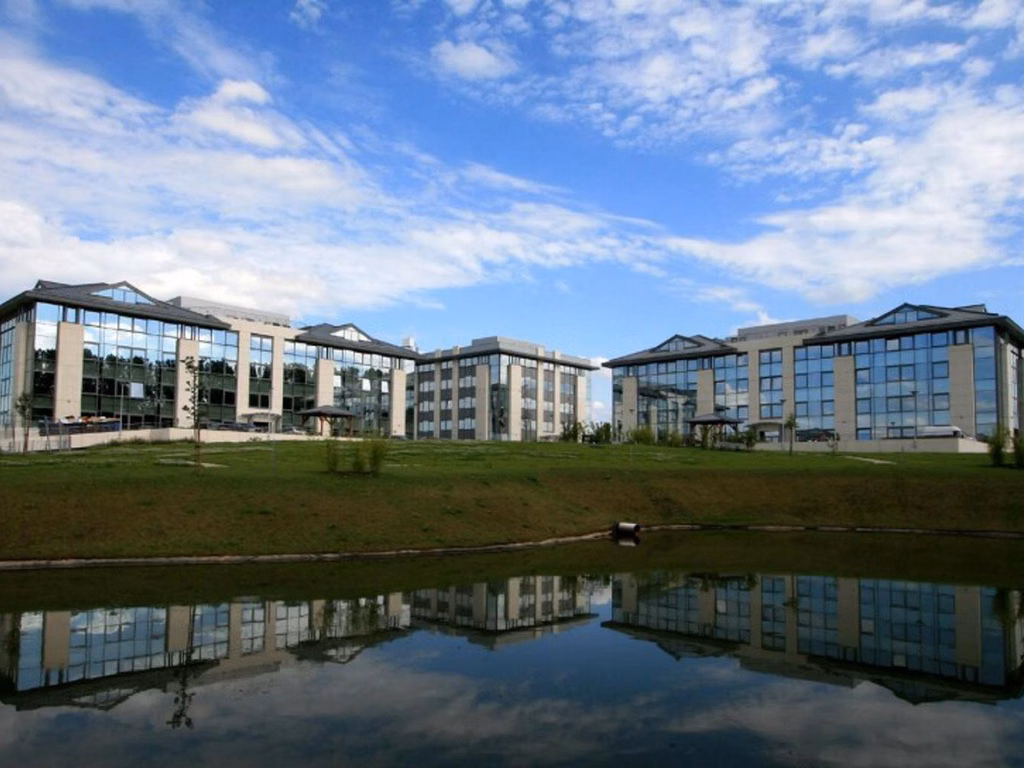 A LOUER - MONT-ST-GUIBERT - BUREAUX