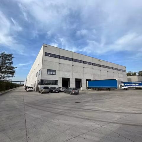 Entrepôt à louer <br> Châtelet