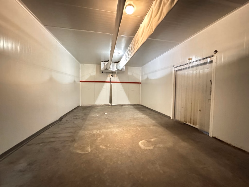 TE KOOP - Aarlen (Weyler) - Semi-industrieel gebouw