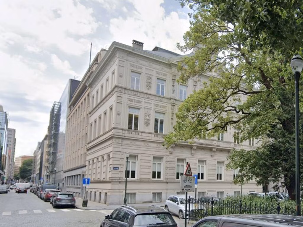 TO LET - OFFICES - BRUSSELS