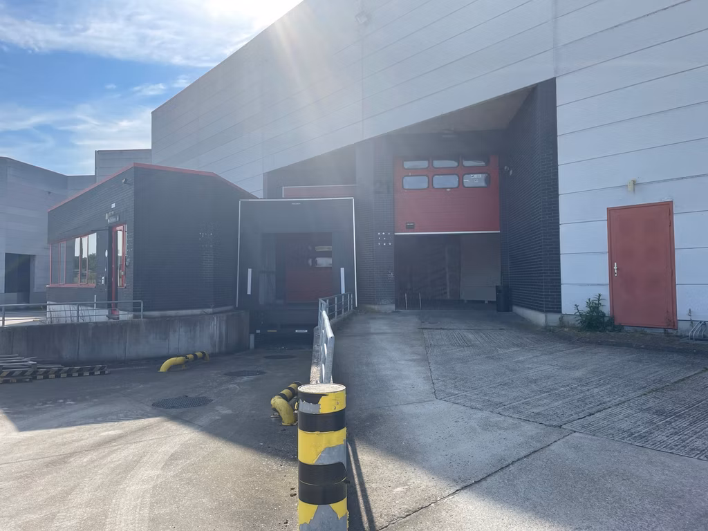 FOR RENT WAREHOUSE WITH OFFICES IN MECHELEN