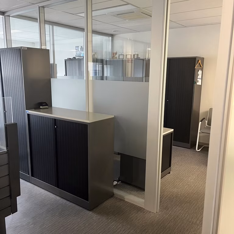 À LOUER ENTREPÔT + BUREAUX KONTICH