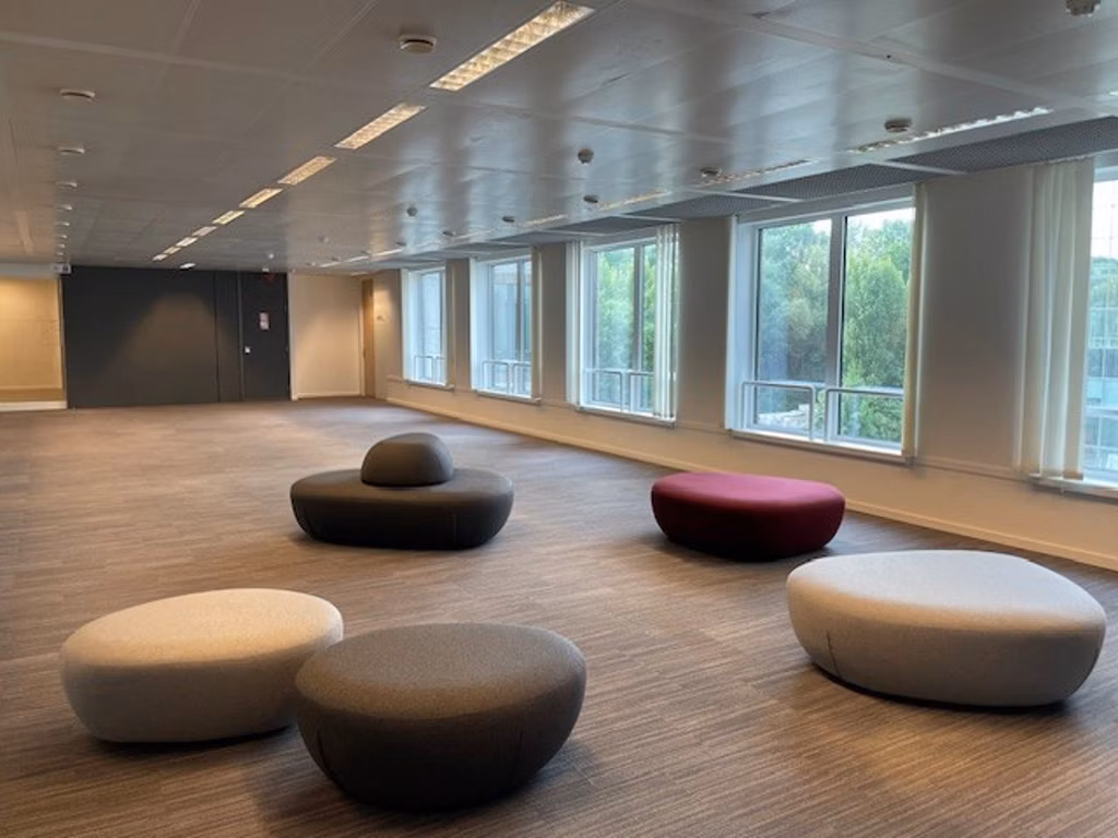 A LOUER - BUREAUX - BRUXELLES / ZAVENTEM