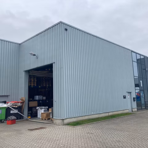 Industrial building for rent <br> Aartselaar