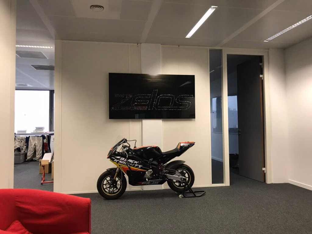 A LOUER - MONT-ST-GUIBERT - BUREAUX