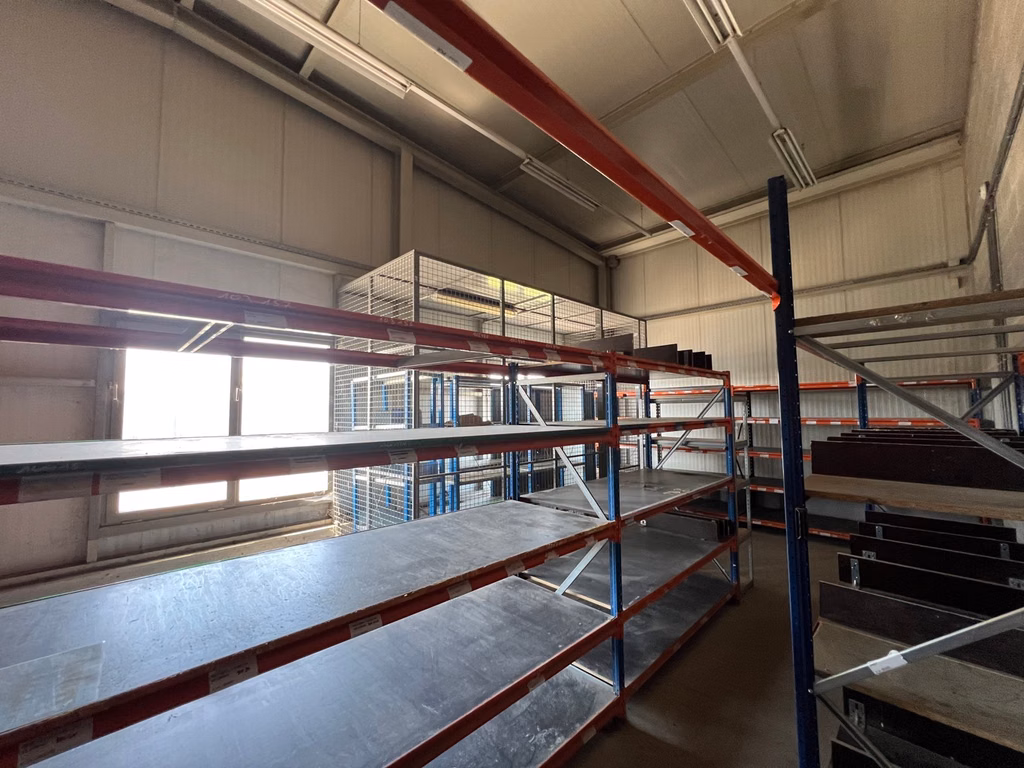 A VENDRE - P.A.E Soignies Guelenne - Immeuble semi-industriel