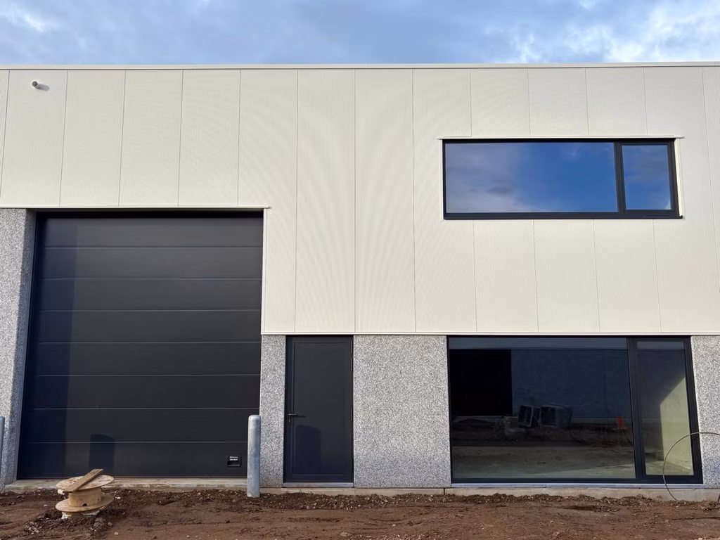 Industrieel te huur <br> Kapellen