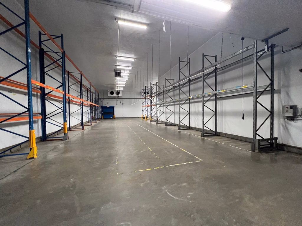 A VENDRE - P.A.E Courcelles - Entrepôt logistique